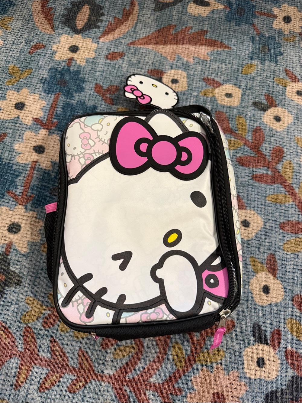 NWT • hello kitty • insulated lunch box